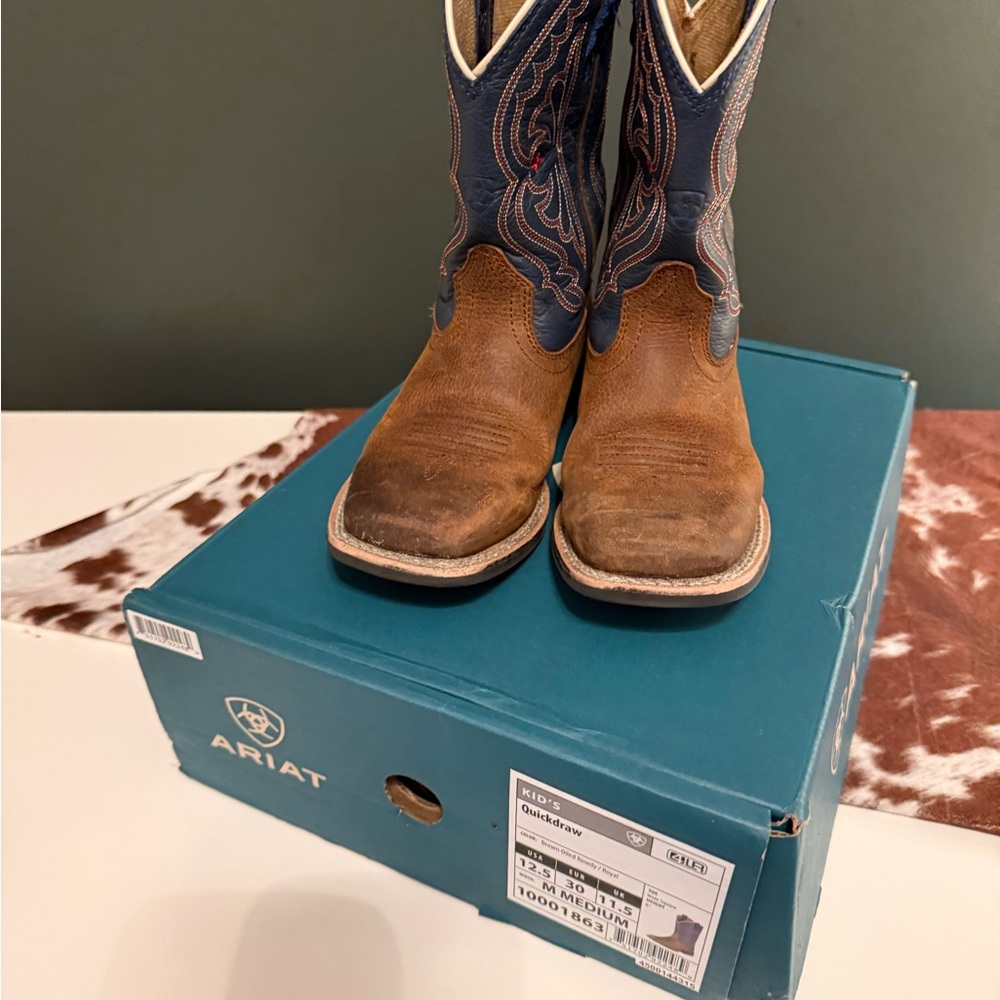 Ariat Kids' Tan and Navy Western Boots